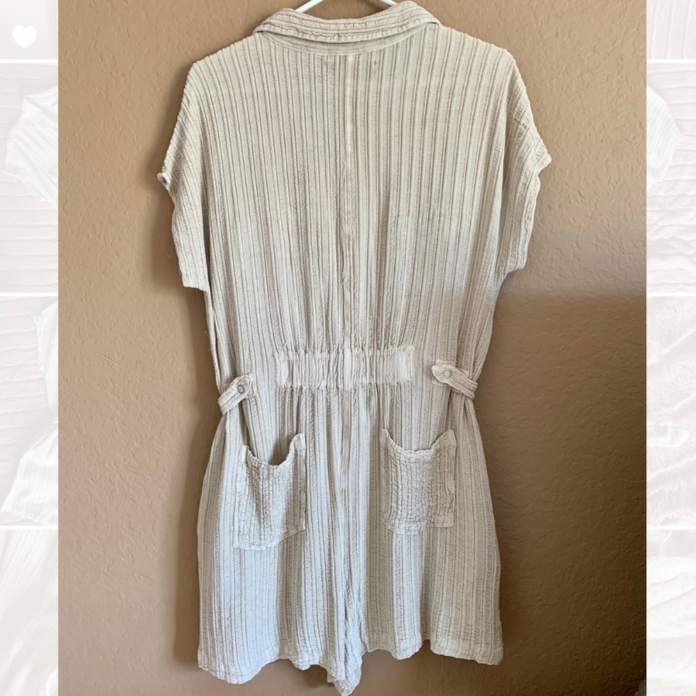 Vintage Havana Button down textured romper with adjustable buttons at waist - Picture 6 of 10